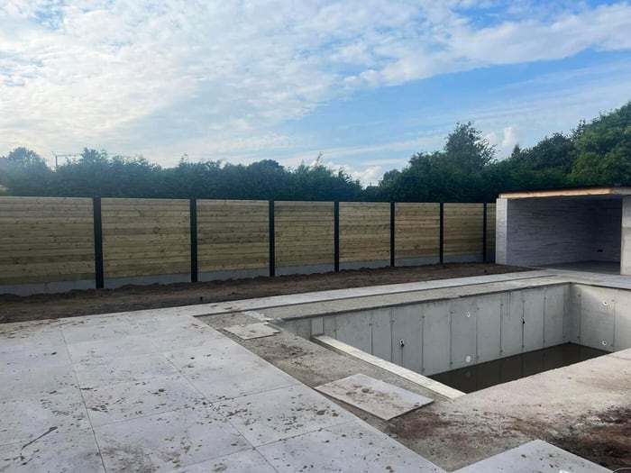 Tand- en groefhekwerk geplaatst door Lamon Hekwerk, voorbeeld 1 van 7